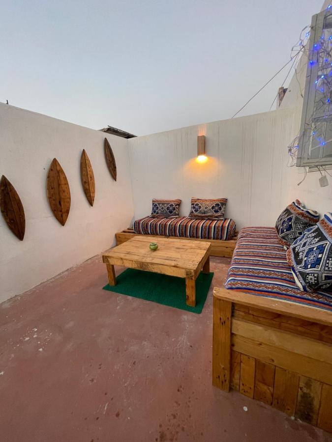 Anir Of Sea Tamraght Hostel Ngoại thất bức ảnh