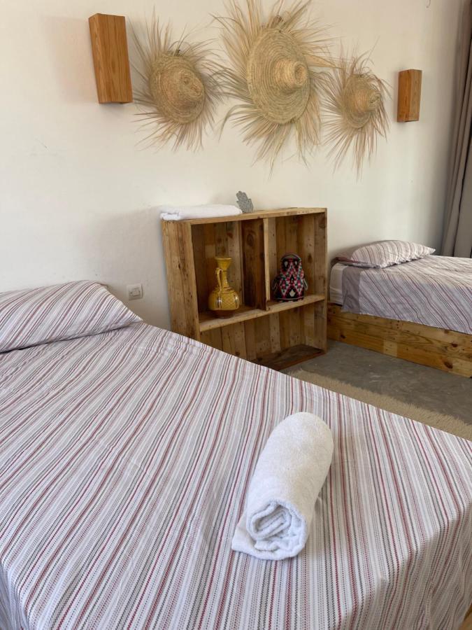 Anir Of Sea Tamraght Hostel Ngoại thất bức ảnh