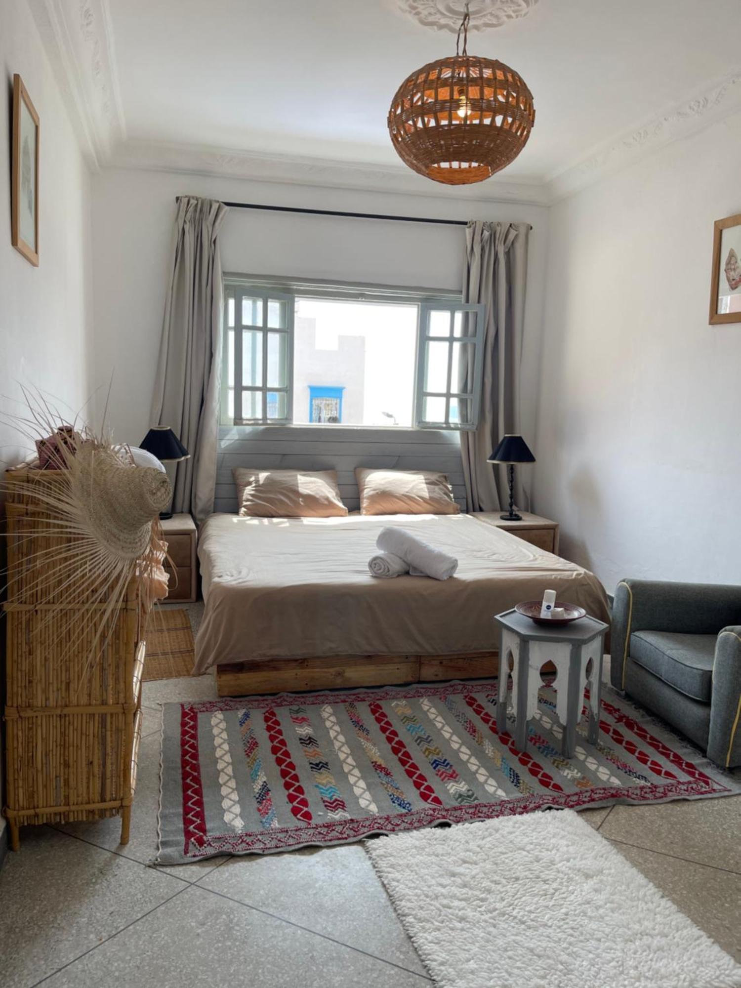 Anir Of Sea Tamraght Hostel Ngoại thất bức ảnh