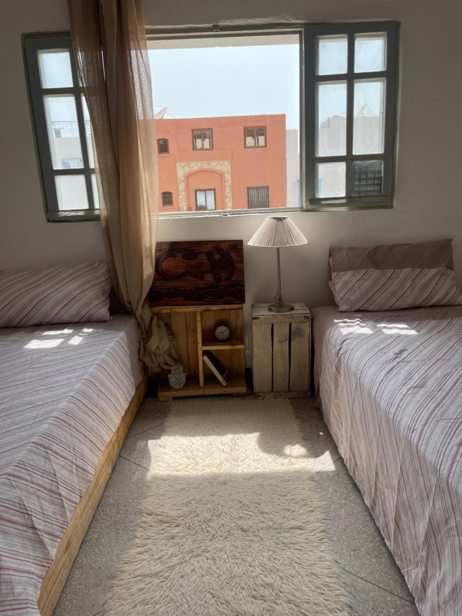 Anir Of Sea Tamraght Hostel Ngoại thất bức ảnh